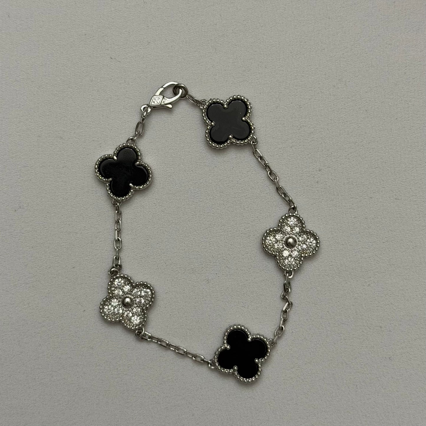Noir Clover Bracelet – Silver