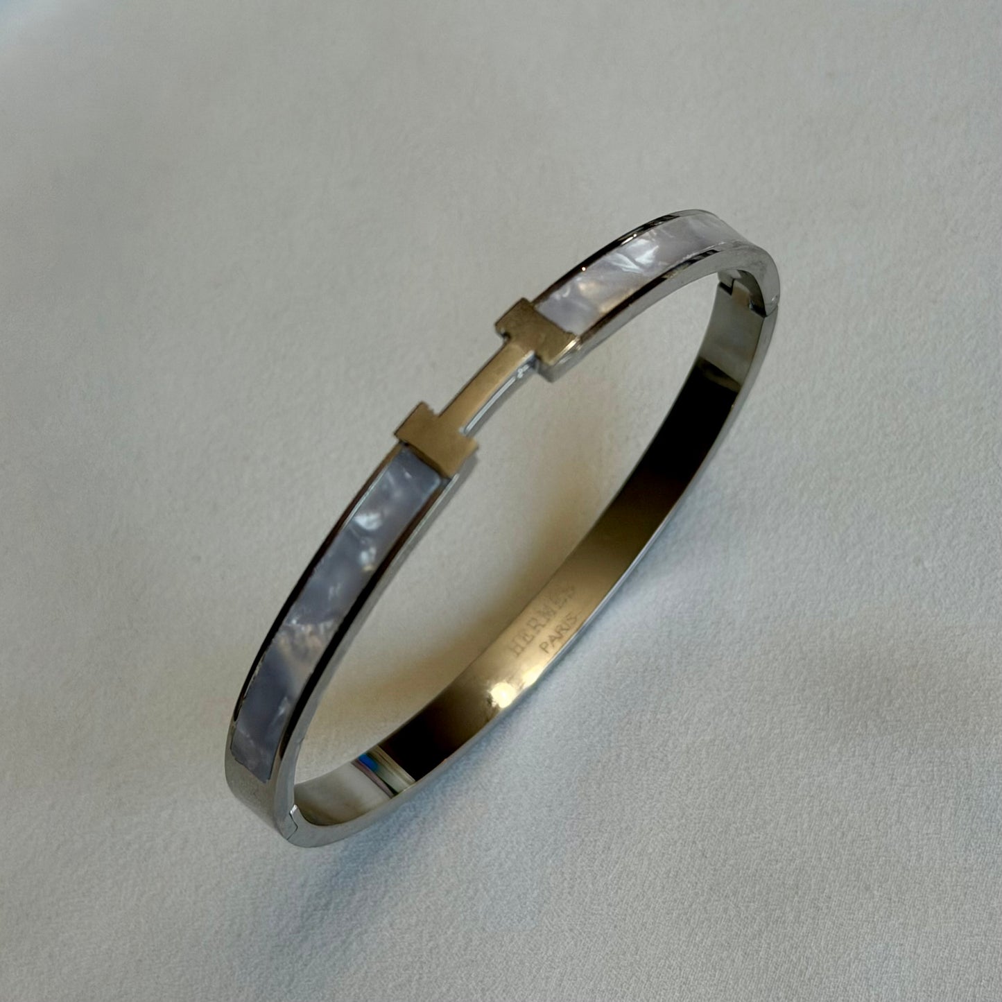 Slim Enamel H Bangle