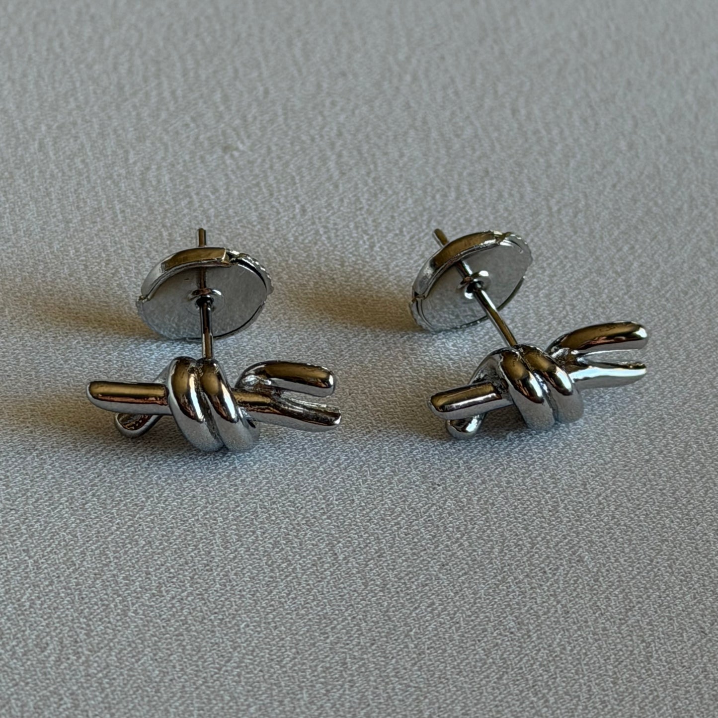 Lumière Knot Stud Earrings