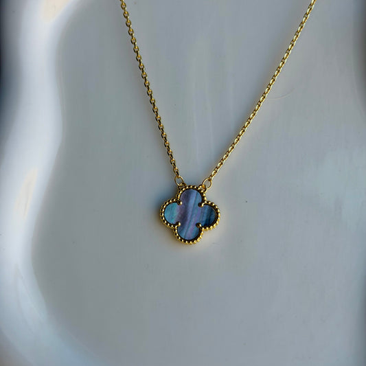 Clover Mother of Pearl Necklace
