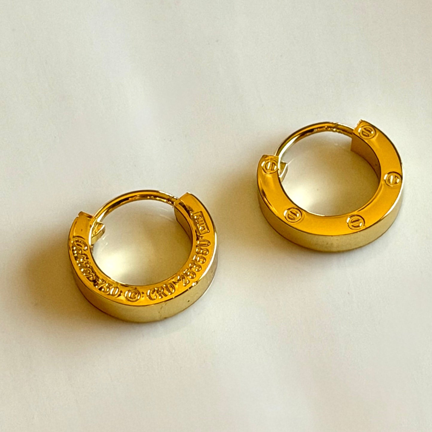Pavé Love Huggies